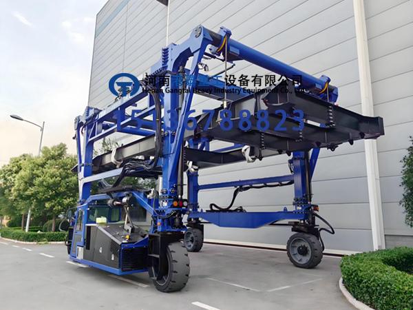 集装箱跨运车的轮胎维护有哪些关键点